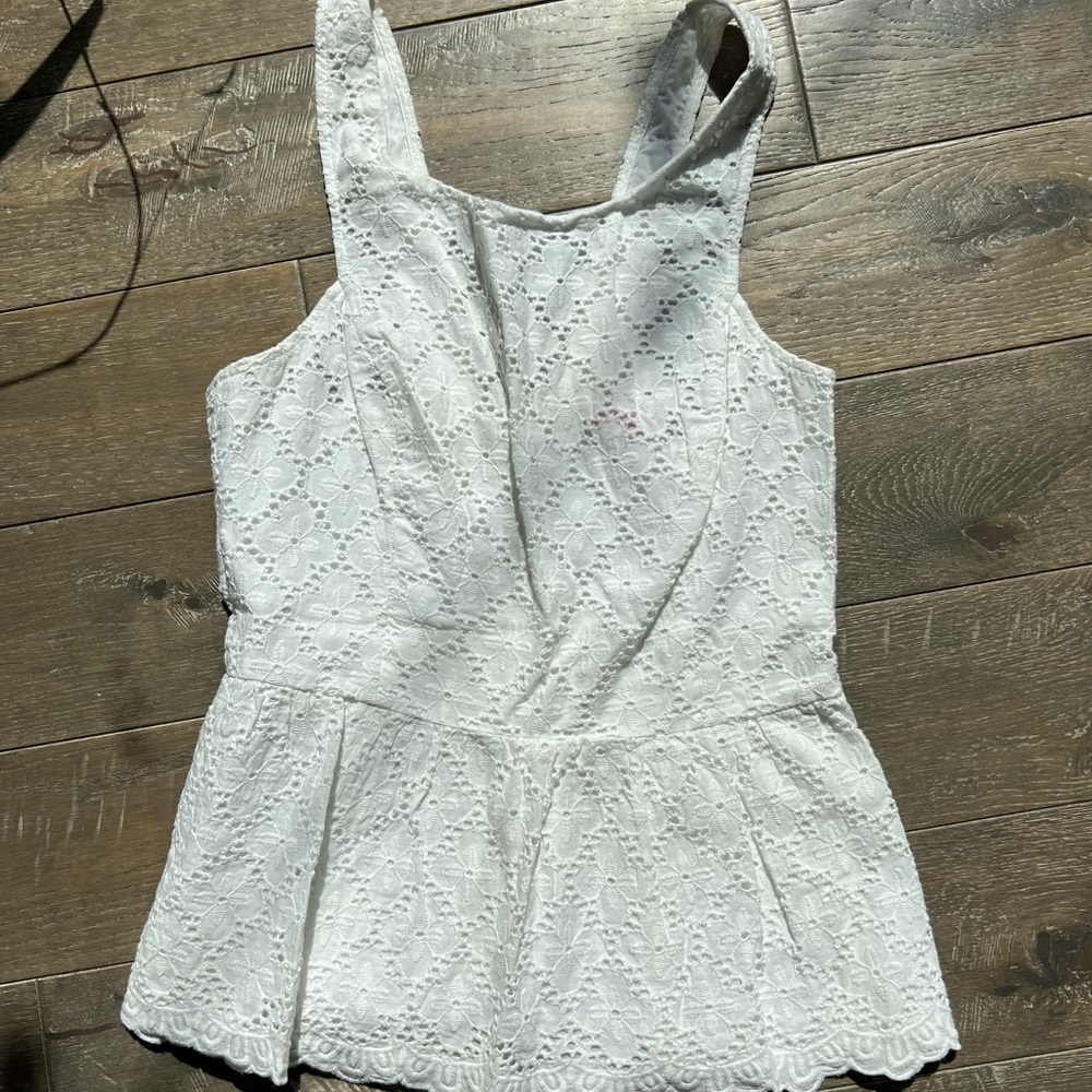 Lilly Pulitzer eyelet peplum top sz 6